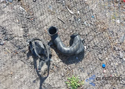 2014 Jeep Cherokee Latitude z USA, uszkodzony, nr VIN 1C4PJMCS3EW146865